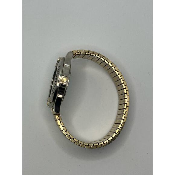 Tommy Hilfiger Mood Watch Vintage Mens,Water Resis, Gold Silver Tone NEW Battery - Picture 7 of 10